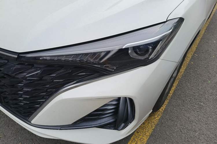 Used CHANGAN Eado 2025 PLUS 1.5L Manual Luxury Edition Left Front Headlight