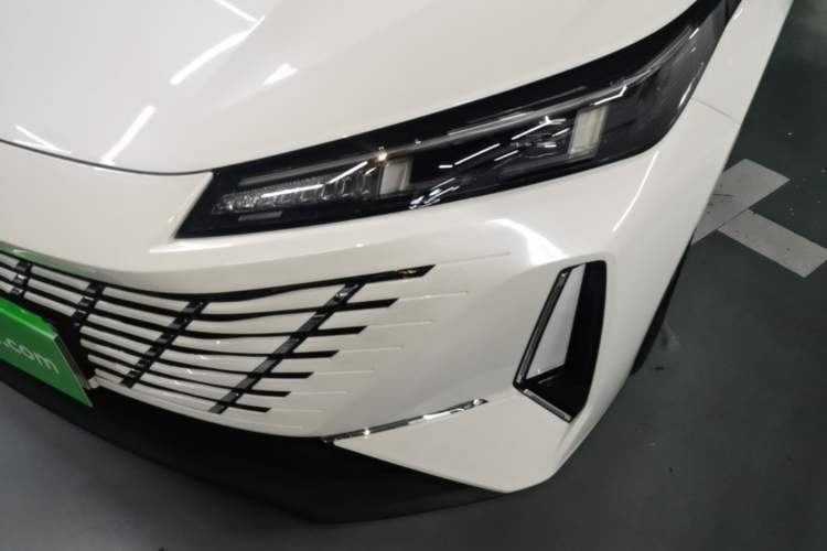 Used CHANGAN Eado 2025 Blue Whale 1.5T 500Bar Prestige Model Left Front Headlight