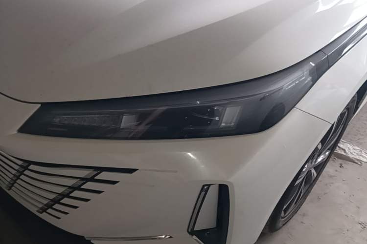 Used CHANGAN Eado 2025 Blue Whale 1.5T 500Bar Prestige Model Left Front Headlight