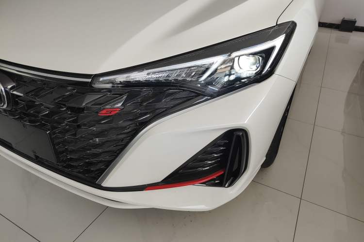 Used CHANGAN Eado 2025 PLUS 1.4T Dual-Clutch High-Energy Version Left Front Headlight