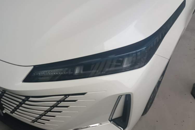 Used CHANGAN Eado 2025 Blue Whale 1.5T 500Bar Prestige Model Left Front Headlight