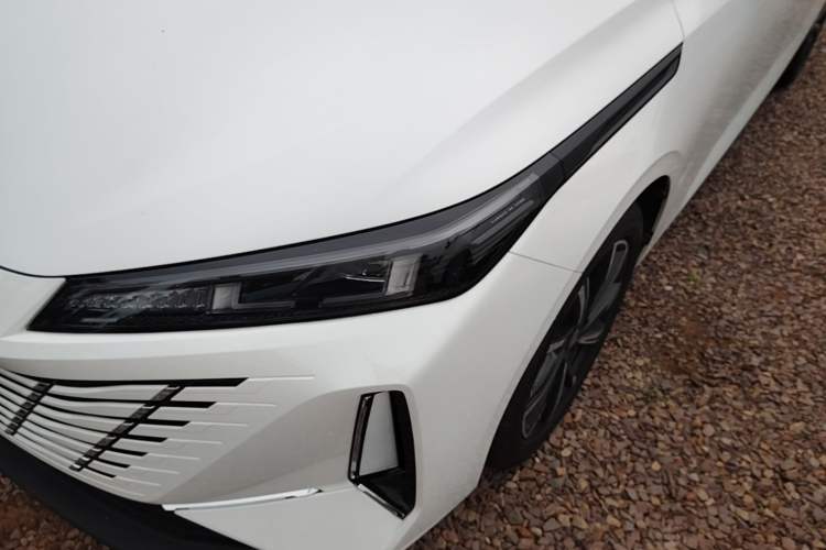 Used CHANGAN Eado 2025 Blue Whale 1.5T 500Bar Prestige Model Left Front Headlight