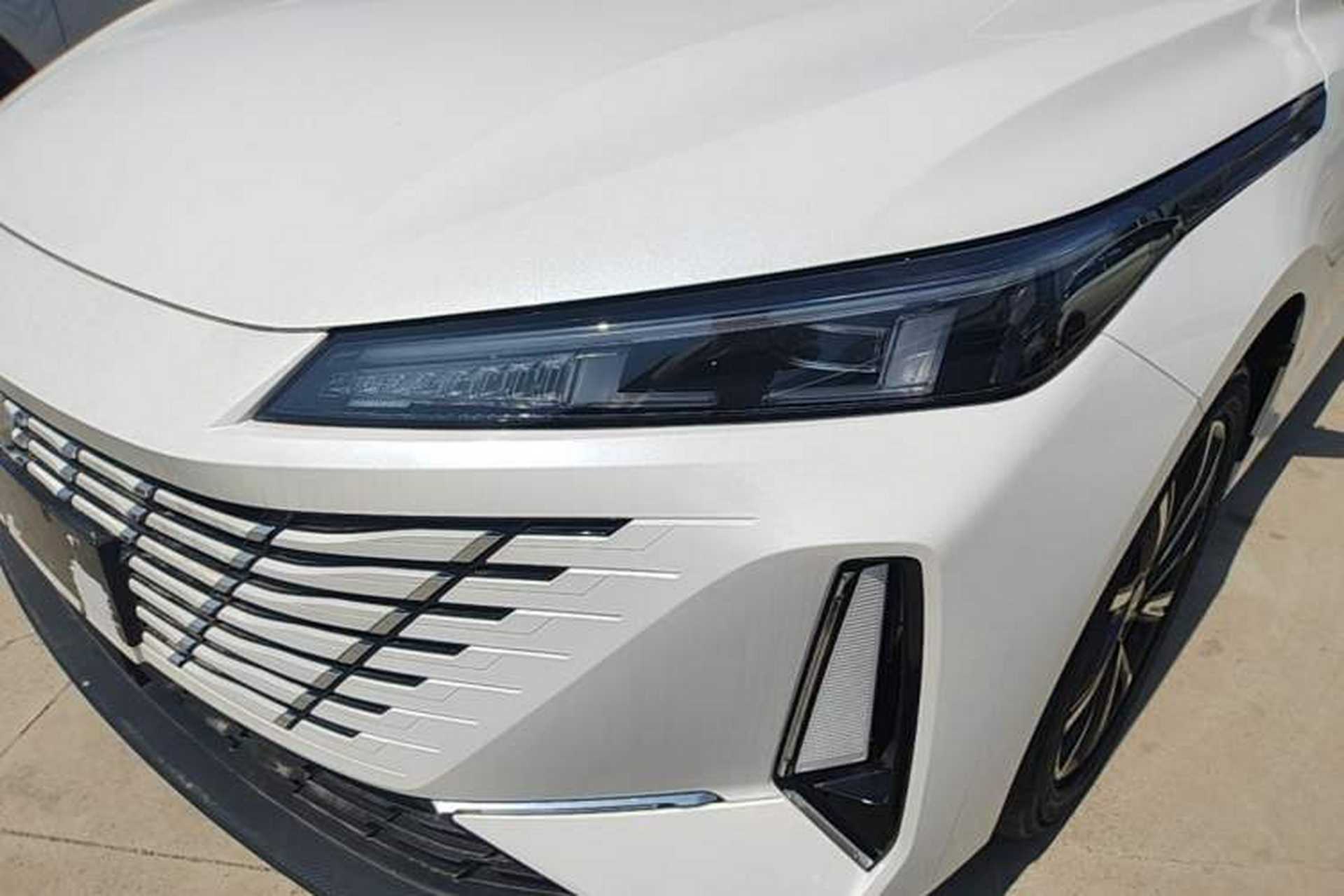 Used CHANGAN Eado 2025 Blue Whale 1.5T 500Bar Prestige Model Left Front Headlight