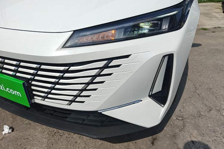 Used CHANGAN Eado 2025 Blue Whale 1.5T 500Bar Prestige Model Left Front Headlight