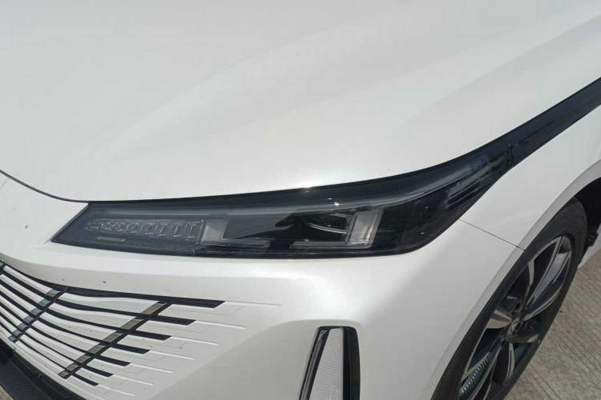 Used CHANGAN Eado 2025 Blue Whale 1.5T 500Bar Prestige Model Left Front Headlight