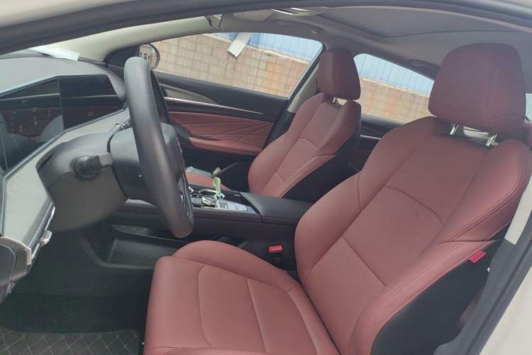 Used CHANGAN Eado 2025 PLUS 1.4T Dual-Clutch High-Energy Version Left Front Seat