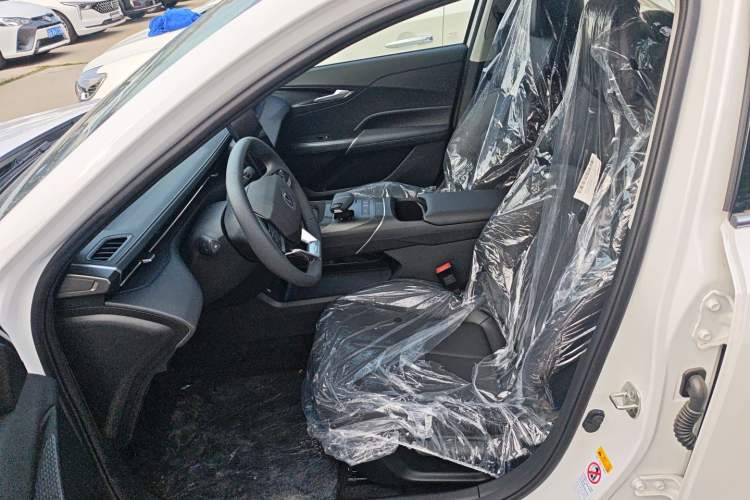 Used CHANGAN Eado 2025 Blue Whale 1.5T 500Bar Prestige Model Left Front Seat