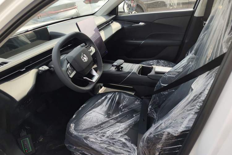 Used CHANGAN Eado 2025 Blue Whale 1.5T 500Bar Prestige Model Left Front Seat