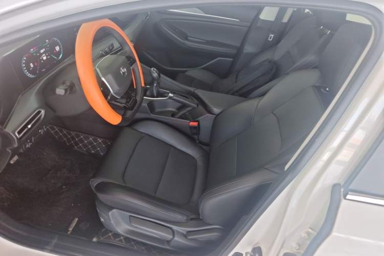 Used CHANGAN Eado 2025 PLUS 1.5L Manual Luxury Edition Left Front Seat