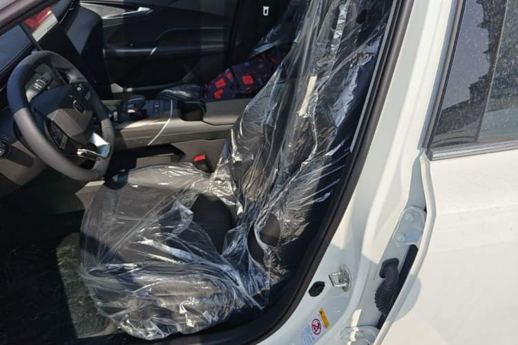 Used CHANGAN Eado 2025 Blue Whale 1.5T 500Bar Prestige Model Left Front Seat
