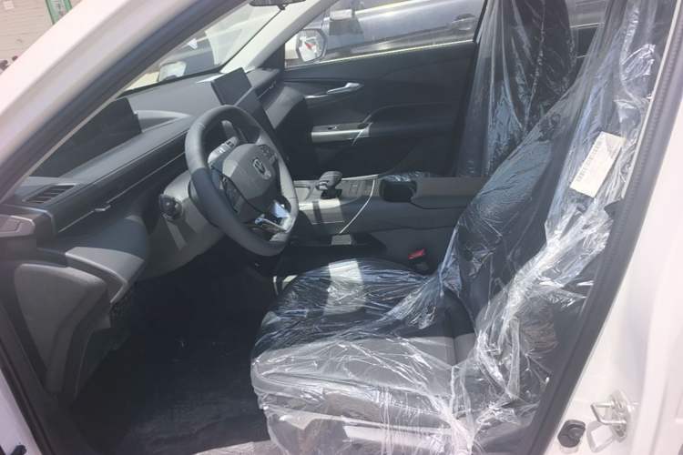 Used CHANGAN Eado 2025 Blue Whale 1.5T 500Bar Prestige Model Left Front Seat