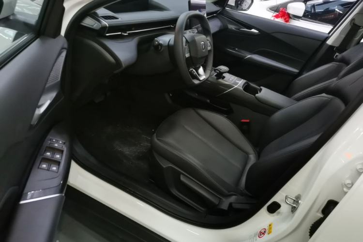 Used CHANGAN Eado 2025 Blue Whale 1.5T 500Bar Prestige Model Left Front Seat