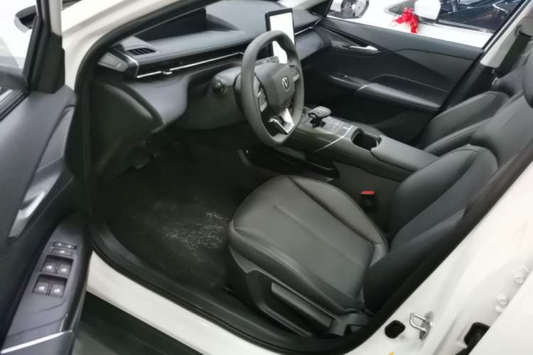Used CHANGAN Eado 2025 Blue Whale 1.5T 500Bar Prestige Model Left Front Seat