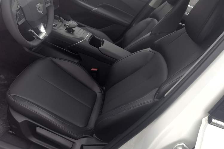 Used CHANGAN Eado 2025 Blue Whale 1.5T 500Bar Prestige Model Left Front Seat