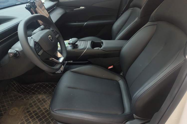 Used CHANGAN Eado 2025 Blue Whale 1.5T 500Bar Prestige Model Left Front Seat