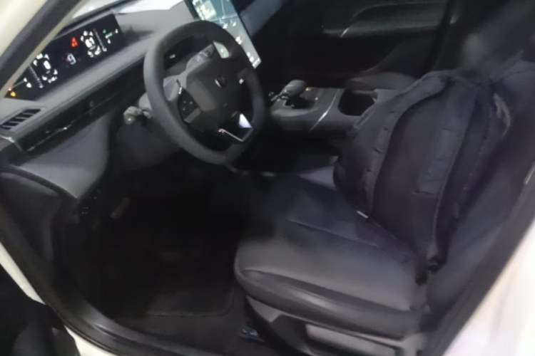Used CHANGAN Eado 2025 Blue Whale 1.5T 500Bar Prestige Model Left Front Seat