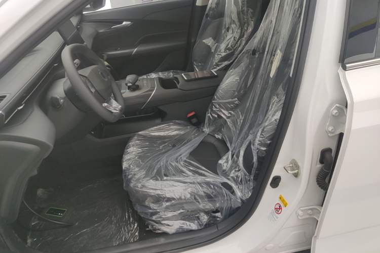 Used CHANGAN Eado 2025 Blue Whale 1.5T 500Bar Prestige Model Left Front Seat