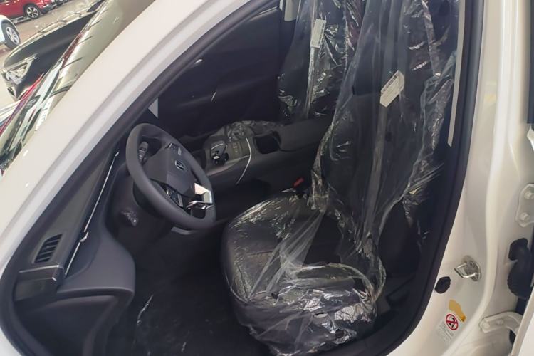 Used CHANGAN Eado 2025 Blue Whale 1.5T 500Bar Prestige Model Left Front Seat