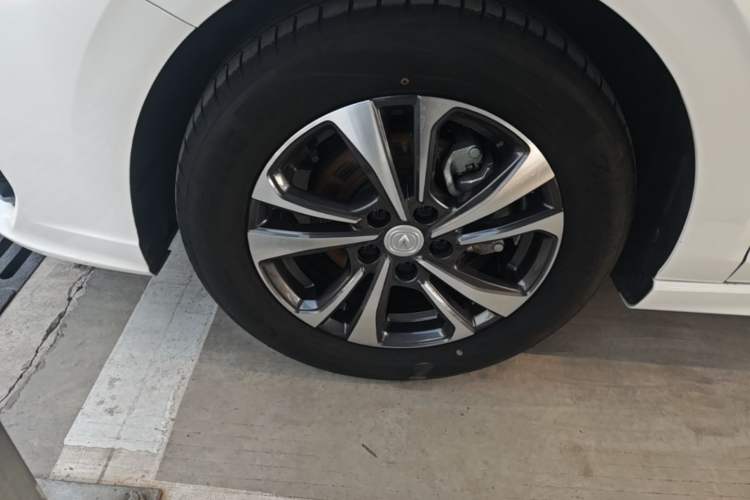 Used CHANGAN Eado 2025 PLUS 1.4T Dual-Clutch High-Energy Version Left Front Wheel Hub