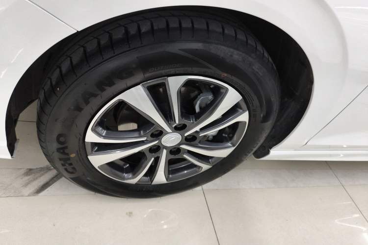 Used CHANGAN Eado 2025 PLUS 1.4T Dual-Clutch High-Energy Version Left Front Wheel Hub