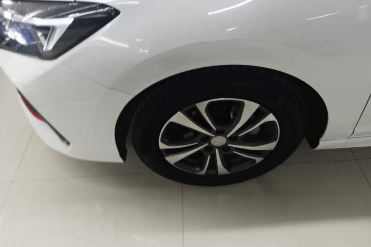 Used CHANGAN Eado 2025 PLUS 1.4T Dual-Clutch High-Energy Version Left Front Wheel Hub