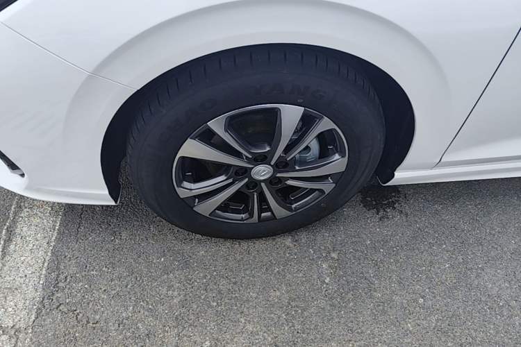 Used CHANGAN Eado 2025 PLUS 1.4T Dual-Clutch High-Energy Version Left Front Wheel Hub