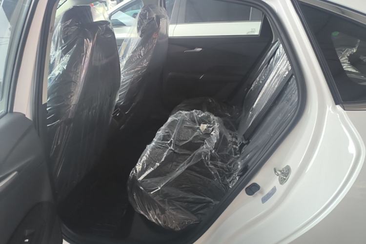 Used CHANGAN Eado 2025 Blue Whale 1.5T 500Bar Prestige Model Left Rear Seat