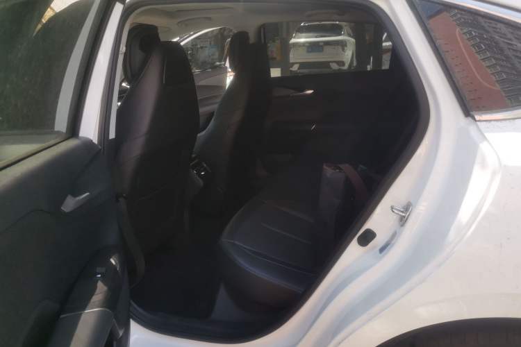 Used CHANGAN Eado 2025 Blue Whale 1.5T 500Bar Prestige Model Left Rear Seat