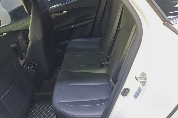 Used CHANGAN Eado 2025 Blue Whale 1.5T 500Bar Prestige Model Left Rear Seat