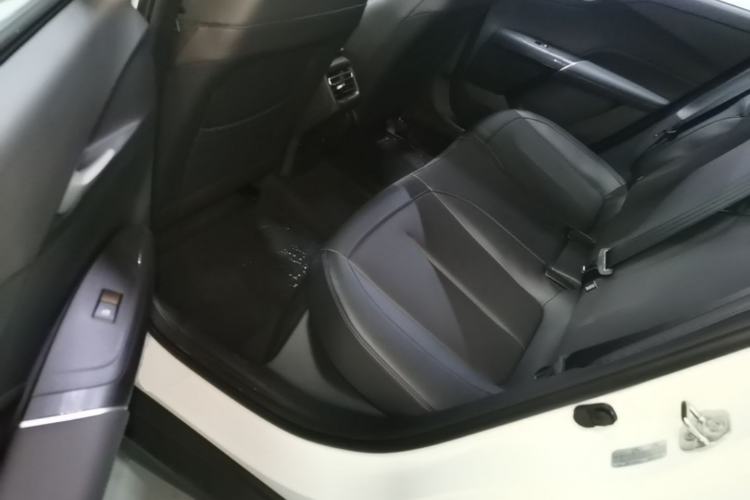 Used CHANGAN Eado 2025 Blue Whale 1.5T 500Bar Prestige Model Left Rear Seat