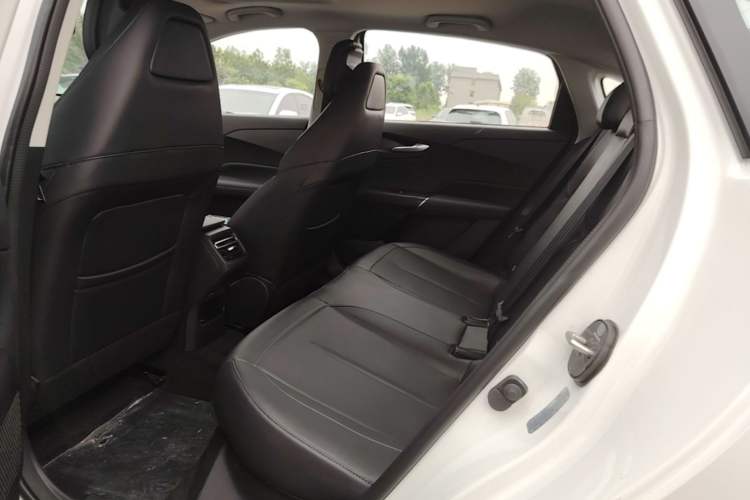 Used CHANGAN Eado 2025 Blue Whale 1.5T 500Bar Prestige Model Left Rear Seat