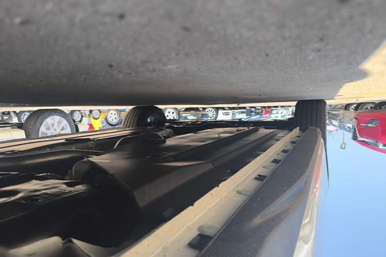 Used CHANGAN Eado 2025 Blue Whale 1.5T 500Bar Prestige Model Left Side Sill