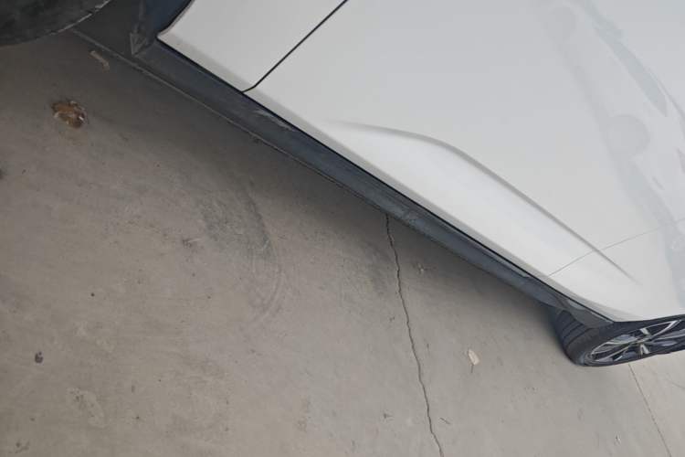 Used CHANGAN Eado 2025 Blue Whale 1.5T 500Bar Prestige Model Left Side Sill