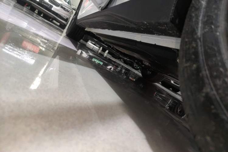 Used CHANGAN Eado 2025 Blue Whale 1.5T 500Bar Prestige Model Left Side Sill
