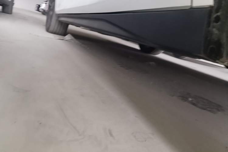 Used CHANGAN Eado 2025 Blue Whale 1.5T 500Bar Prestige Model Left Side Sill