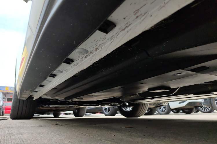 Used CHANGAN Eado 2025 Blue Whale 1.5T 500Bar Prestige Model Left Side Sill
