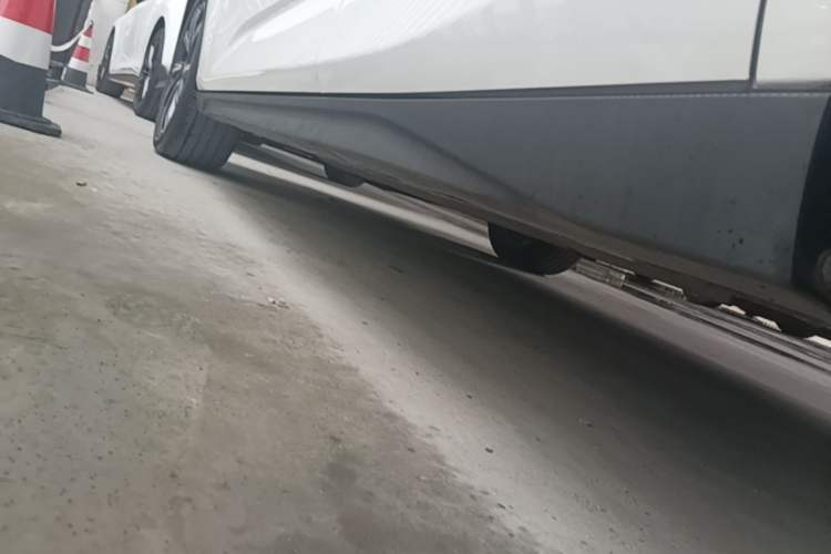 Used CHANGAN Eado 2025 Blue Whale 1.5T 500Bar Prestige Model Left Side Sill