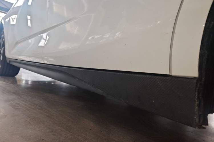 Used CHANGAN Eado 2025 Blue Whale 1.5T 500Bar Prestige Model Left Side Sill