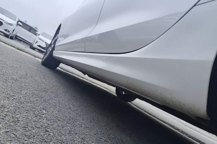 Used CHANGAN Eado 2025 PLUS 1.4T Dual-Clutch High-Energy Version Left Side Sill