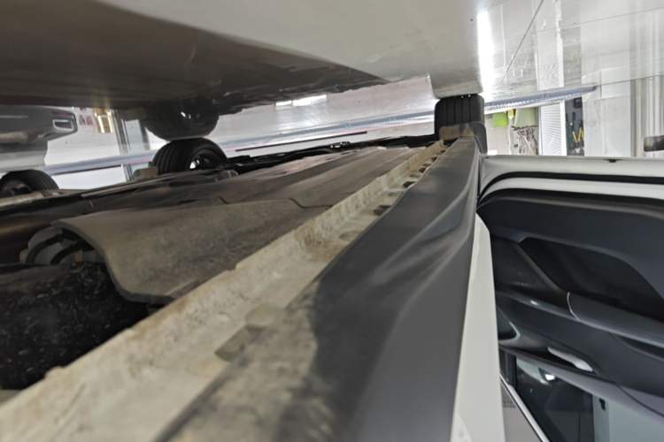Used CHANGAN Eado 2025 Blue Whale 1.5T 500Bar Flagship Model Left Side Sill