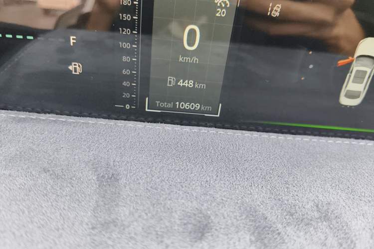 Used CHANGAN Eado 2025 Blue Whale 1.5T 500Bar Flagship Model Odometer Close Up