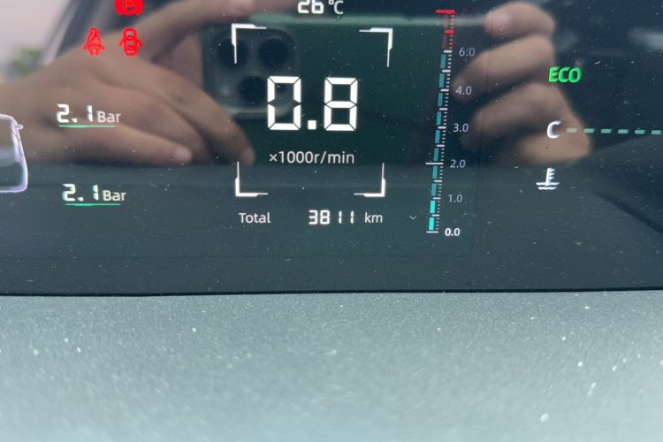 Used CHANGAN Eado 2025 Blue Whale 1.5T 500Bar Prestige Model Odometer Close Up