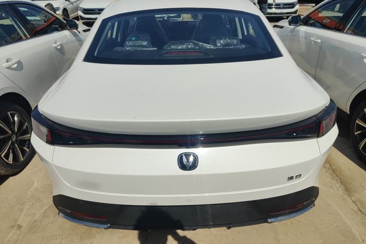 Used CHANGAN Eado 2025 Blue Whale 1.5T 500Bar Prestige Model Rear