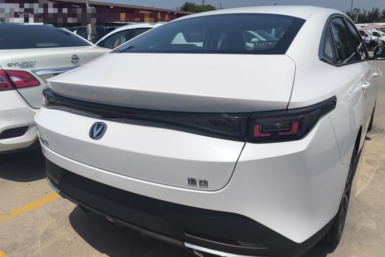 Used CHANGAN Eado 2025 Blue Whale 1.5T 500Bar Prestige Model Rear