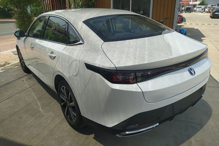 Used CHANGAN Eado 2025 Blue Whale 1.5T 500Bar Prestige Model Rear Left 45 Deg