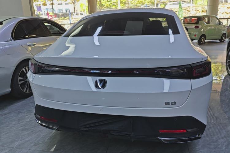Used CHANGAN Eado 2025 Blue Whale 1.5T 500Bar Prestige Model Rear