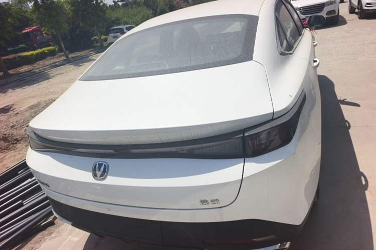 Used CHANGAN Eado 2025 Blue Whale 1.5T 500Bar Prestige Model Rear