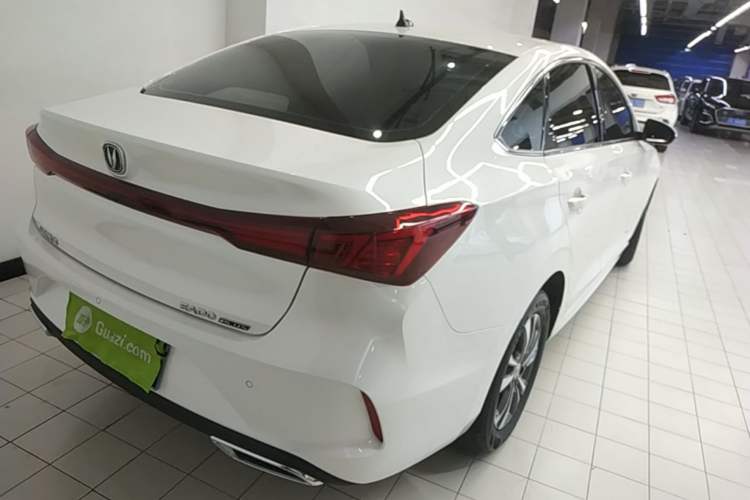 Used CHANGAN Eado 2025 PLUS 1.4T Dual-Clutch High-Energy Version Rear Right 45 Deg