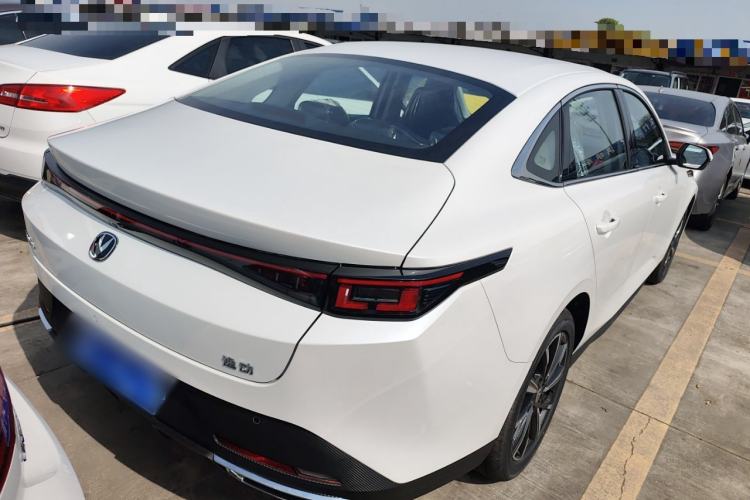 Used CHANGAN Eado 2025 Blue Whale 1.5T 500Bar Prestige Model Rear Right 45 Deg