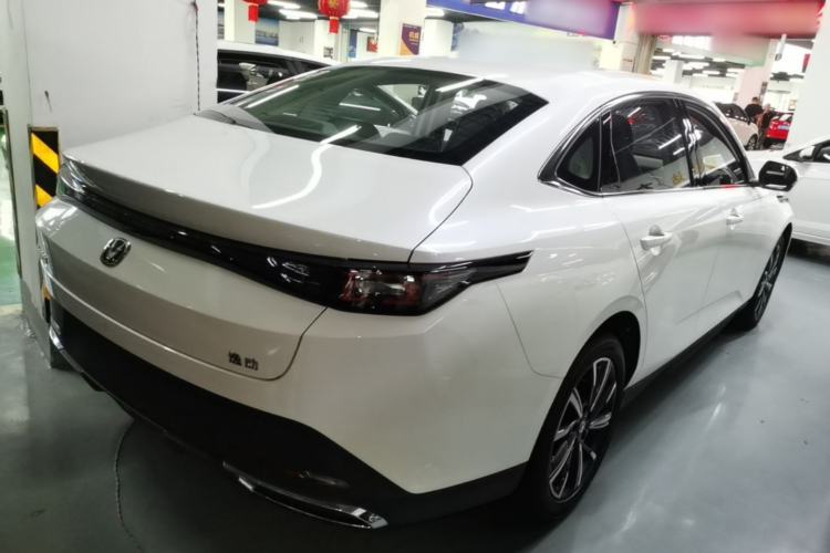 Used CHANGAN Eado 2025 Blue Whale 1.5T 500Bar Prestige Model Rear Right 45 Deg
